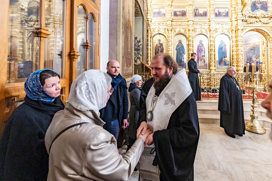 Заупокойные литии по новопреставленному протоиерею Александру Ганабе в Троицком кафедральном соборе Подольска